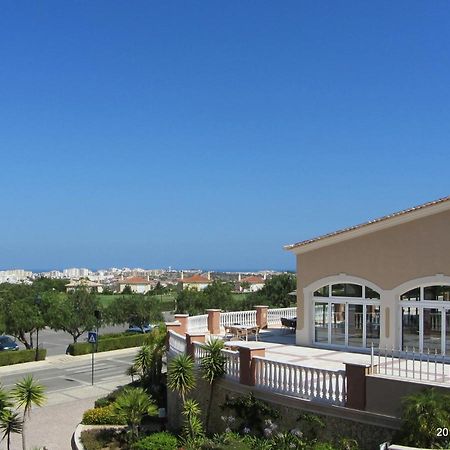 Fairviews Villa On Boavista Golf Resort Lagos Exterior photo